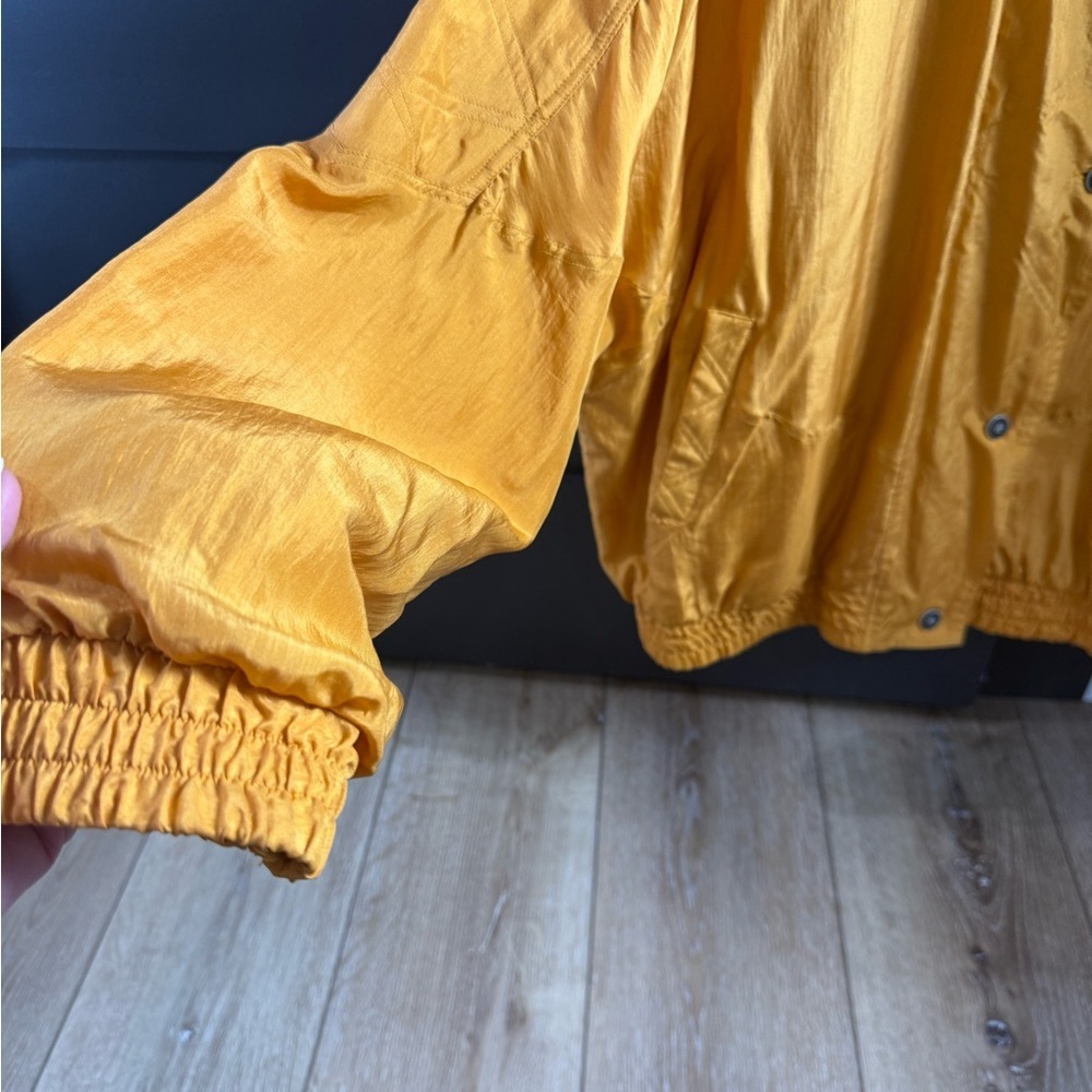 Vintage 80s 90s Otello Pelle Women's Windbreaker Size XL Gold 100% Silk - Picture 4 of 11